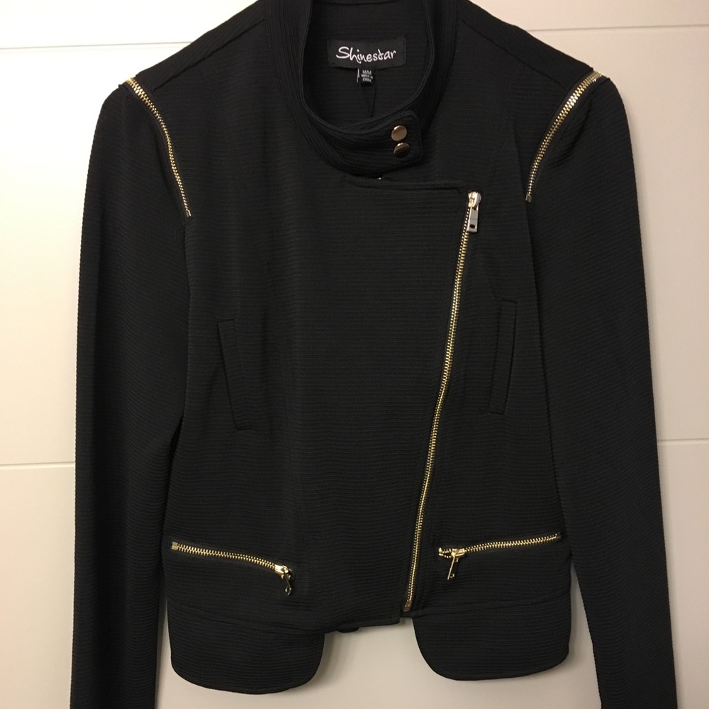 BRAND NEW Black Blazer